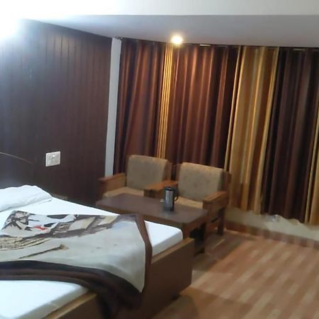 הרידוואר Hotel Raj Deluxe מראה חיצוני תמונה