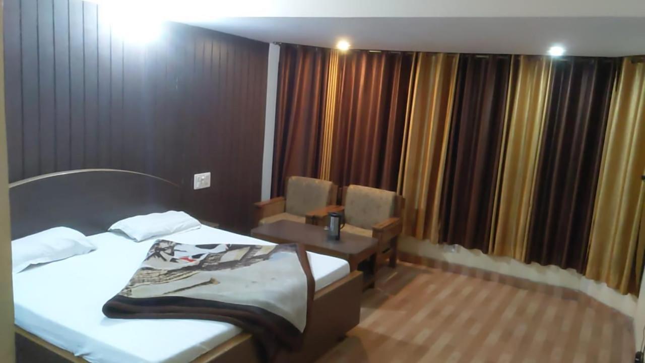 הרידוואר Hotel Raj Deluxe מראה חיצוני תמונה