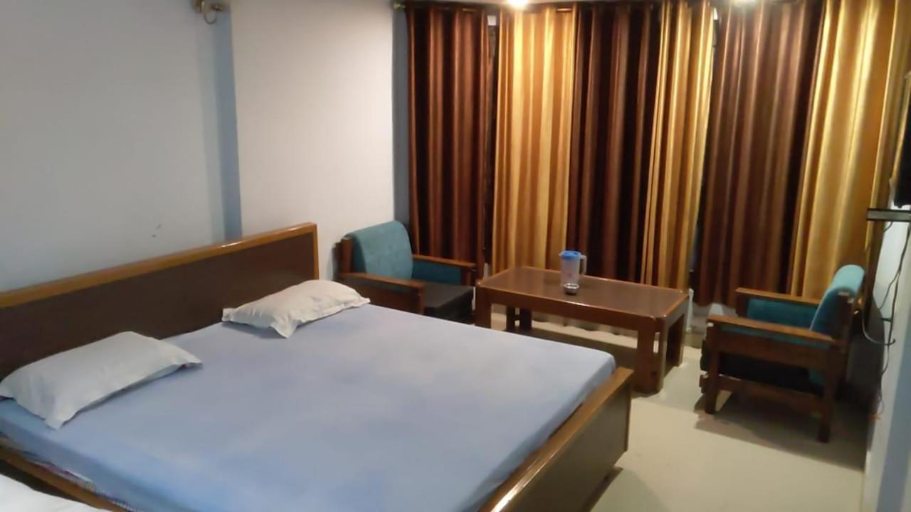 הרידוואר Hotel Raj Deluxe מראה חיצוני תמונה